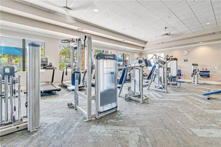 10143 Chesapeake Bay Dr, Fort Myers, Florida 33913