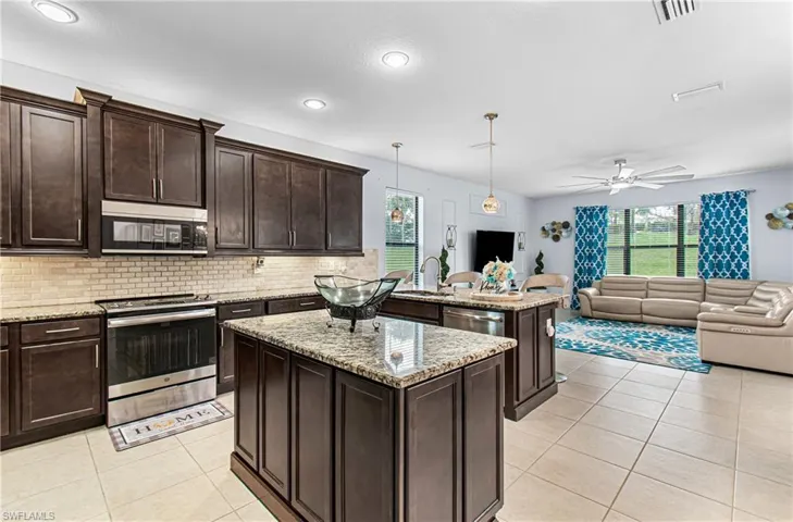 10143  Chesapeake Bay  DR, Fort Myers, FL 33913