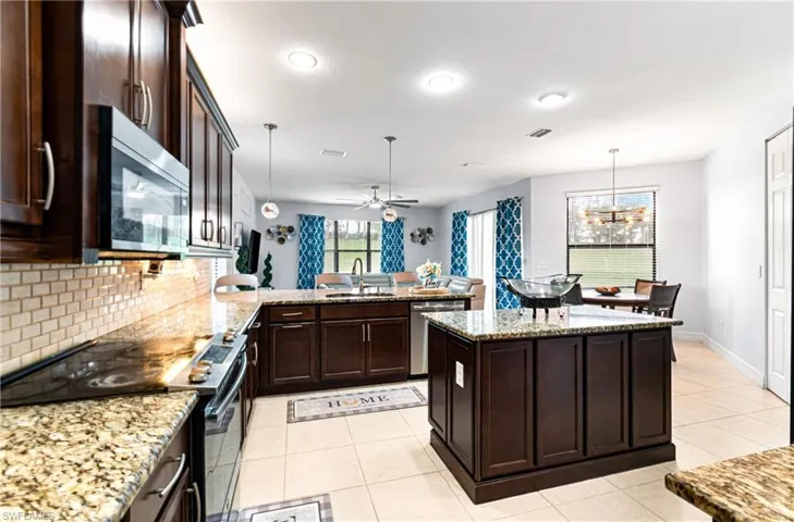 10143 Chesapeake Bay Dr, Fort Myers, Florida 33913