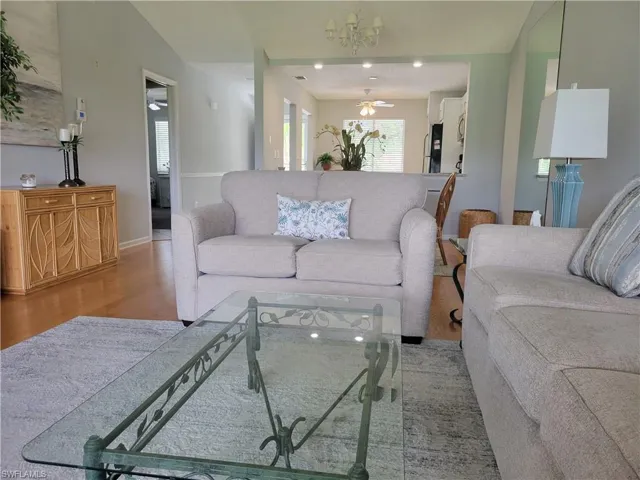 3655  Amberly  CIR, Naples, FL 34112