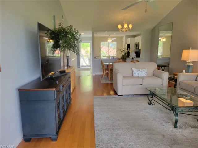 3655  Amberly  CIR, Naples, FL 34112