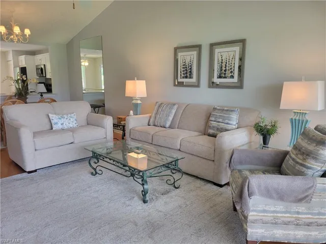 3655  Amberly  CIR, Naples, FL 34112