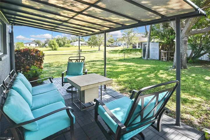 View of patio featuring outdoor lounge area