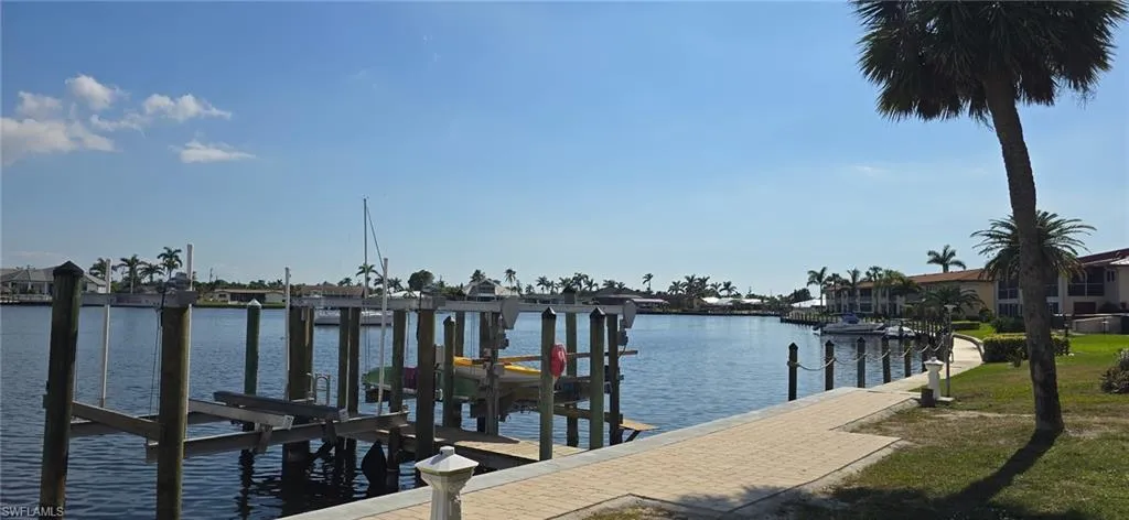 434  Tudor  DR, Cape Coral, FL 33904