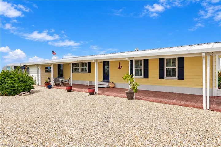 3055 Harpoon Ln, St. James City, Florida 33956