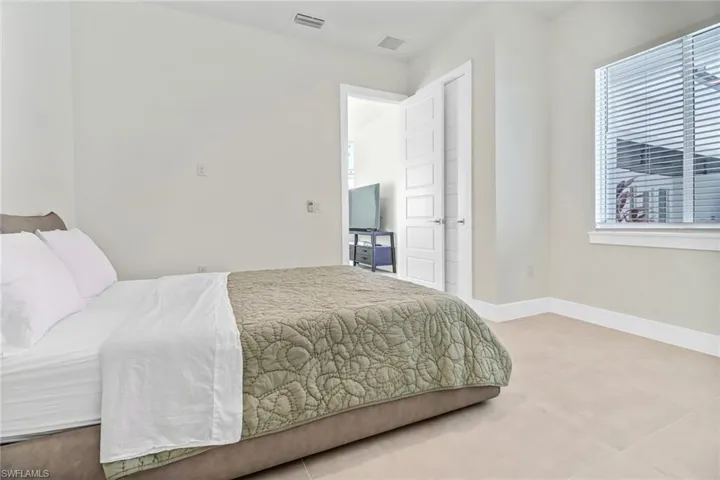 1828 SW 40th  TER, Cape Coral, FL 33914