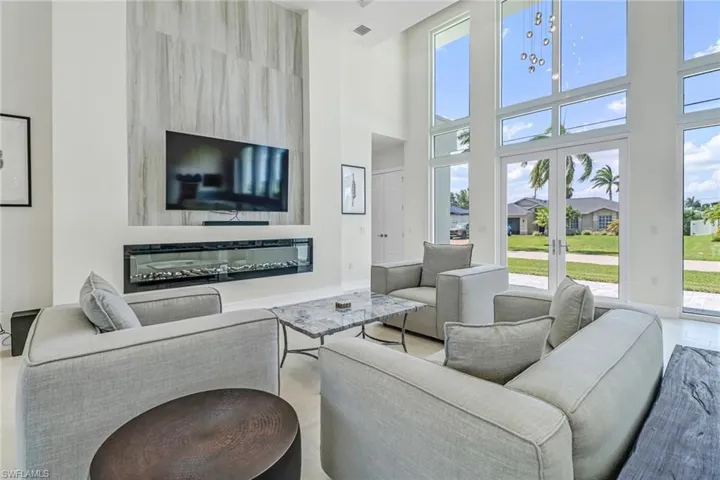 1828 SW 40th  TER, Cape Coral, FL 33914