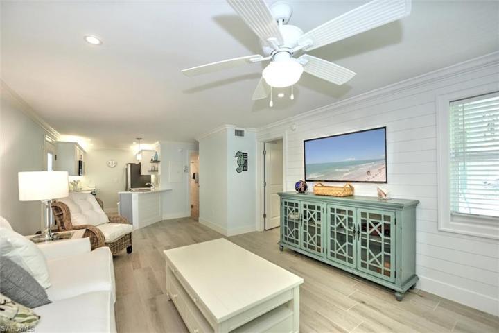 facing breakfast bar