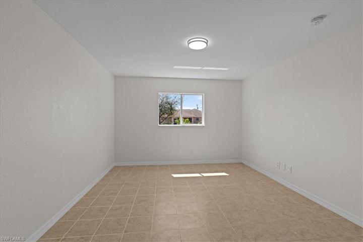 4303 26th ST SW, LEHIGH ACRES FL 33976