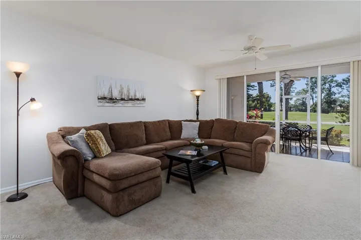 8085 Celeste Dr 812, Naples, Florida 34113