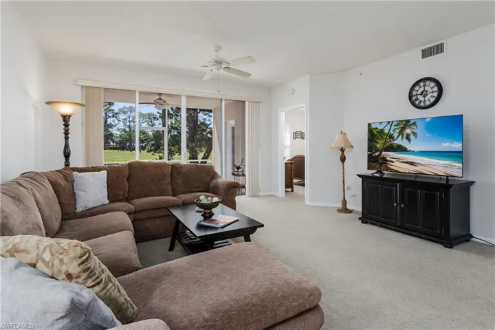 8085 Celeste Dr 812, Naples, Florida 34113
