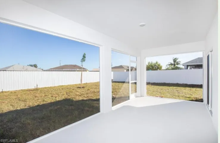 Screened-in Lanai