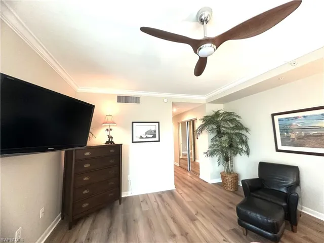 325 Dunes Blvd 306, Naples, Florida 34110