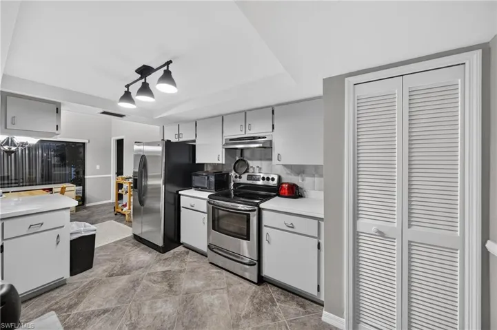 419 Mohawk Pkwy, Cape Coral, Florida 33914