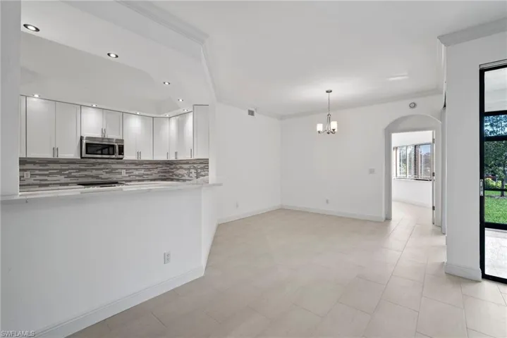 7056  Pelican Bay  BLVD, Naples, FL 34108