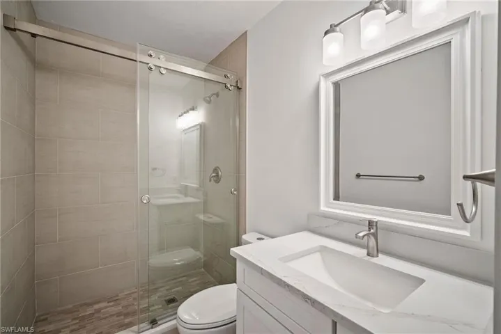 7056  Pelican Bay  BLVD, Naples, FL 34108