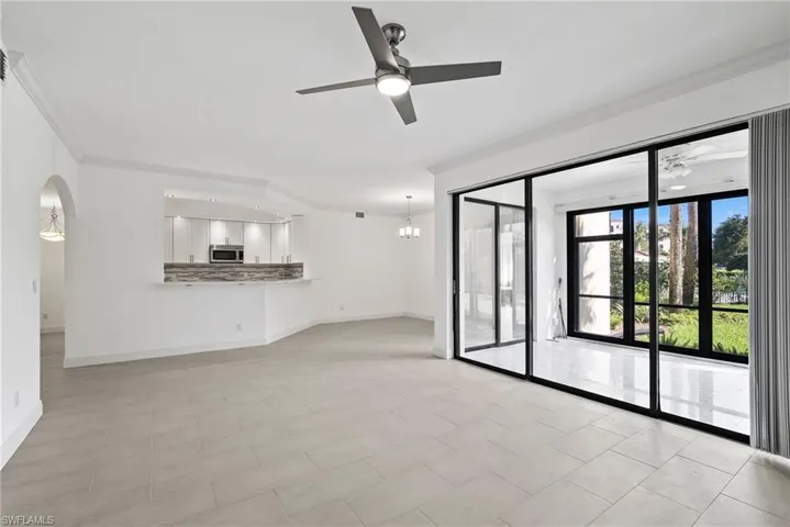 7056  Pelican Bay  BLVD, Naples, FL 34108