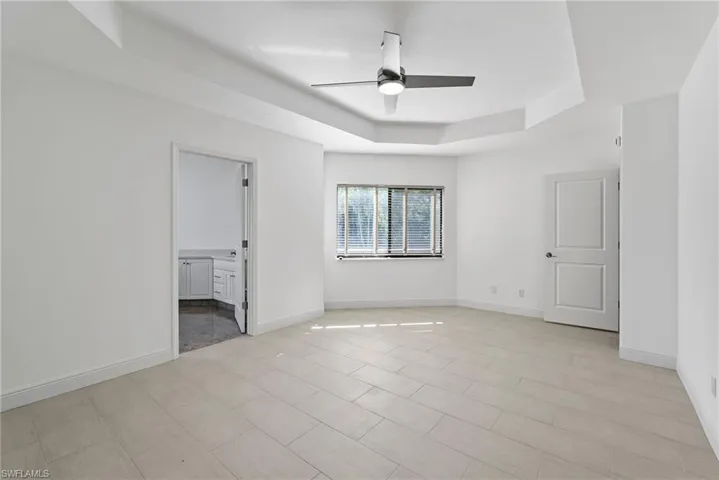 7056  Pelican Bay  BLVD, Naples, FL 34108