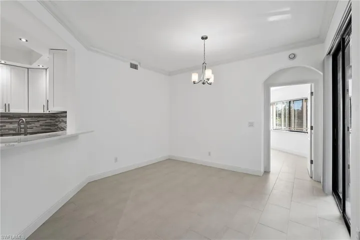 7056  Pelican Bay  BLVD, Naples, FL 34108