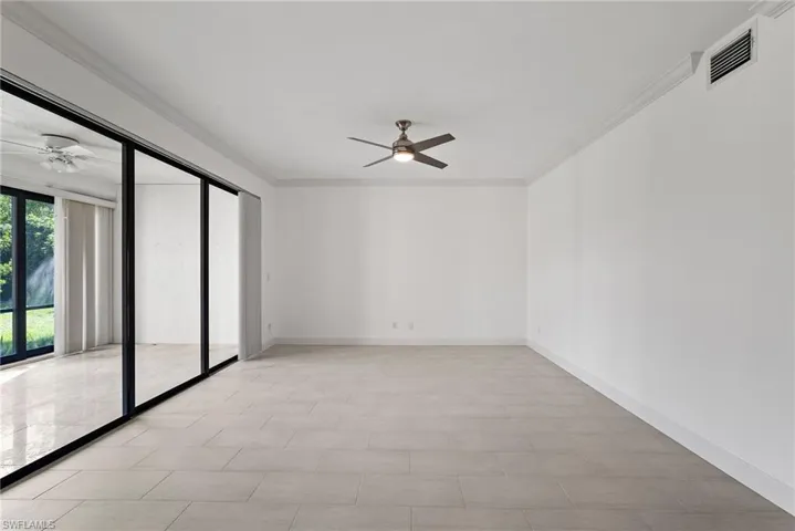 7056  Pelican Bay  BLVD, Naples, FL 34108