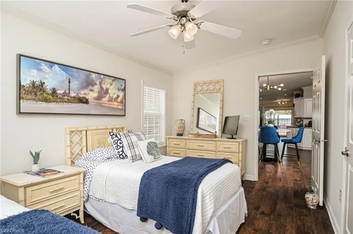 567 Cape Florida Ln, Naples Fl 34104