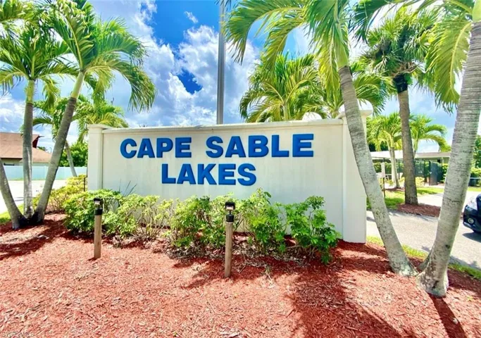 567 Cape Florida Ln, Naples Fl 34104