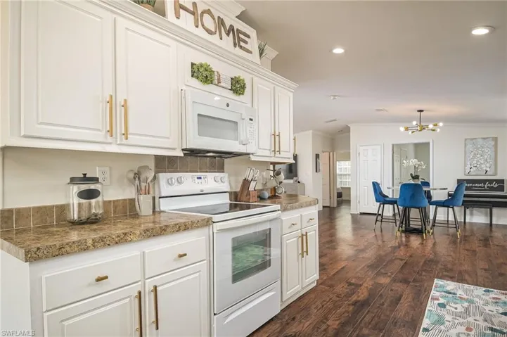567 Cape Florida Ln, Naples Fl 34104