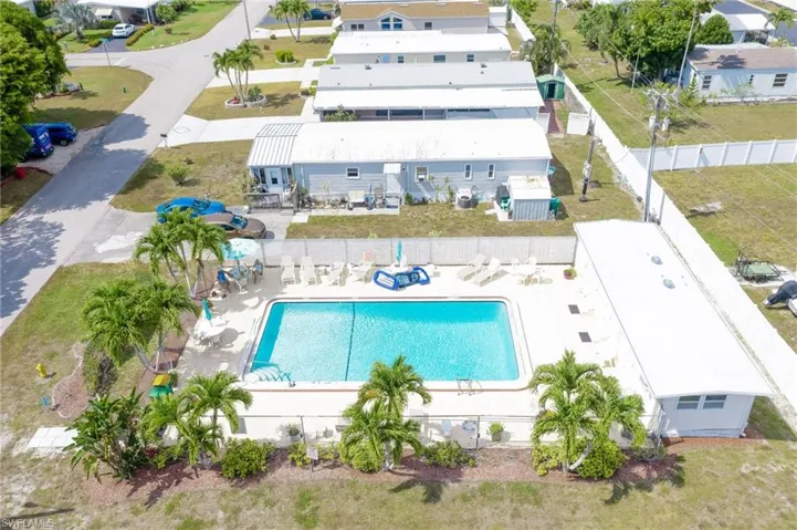 567 Cape Florida Ln, Naples Fl 34104