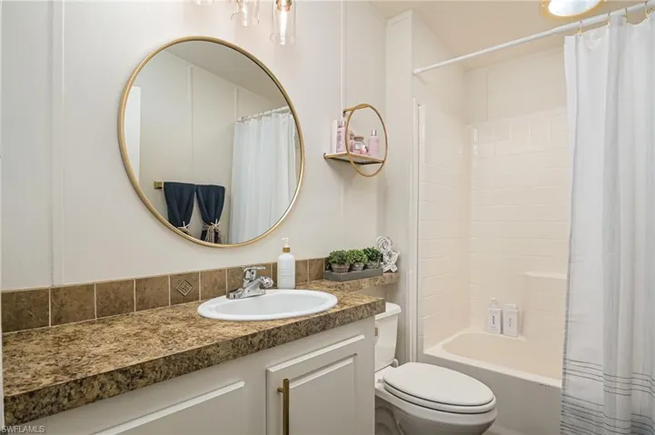 567 Cape Florida Ln, Naples Fl 34104