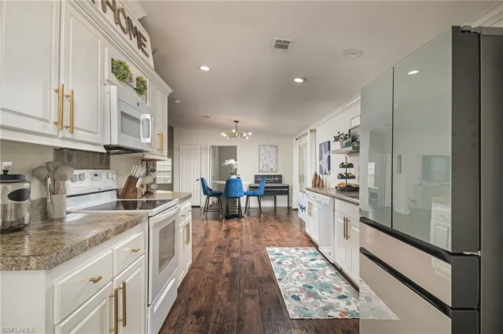 567 Cape Florida Ln, Naples Fl 34104