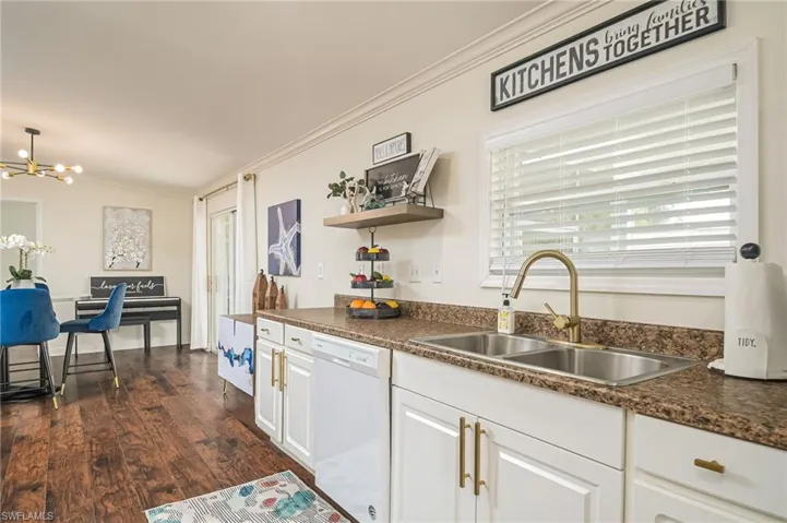 567 Cape Florida Ln, Naples Fl 34104