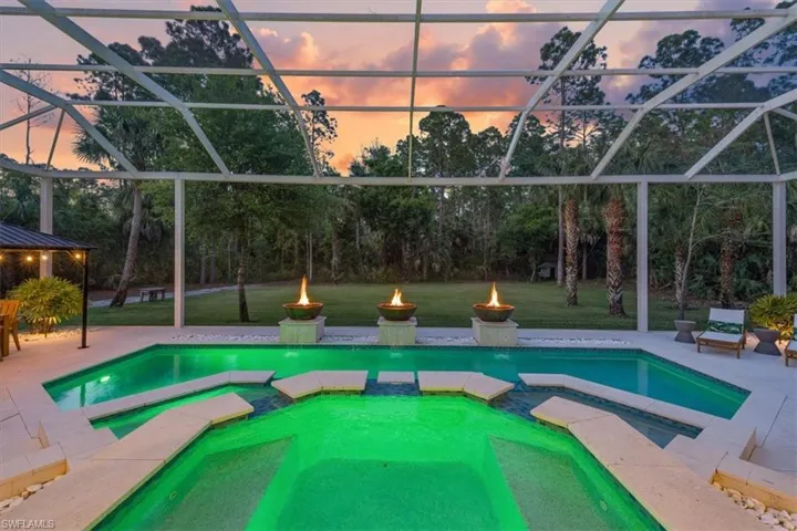 Pool & Spa