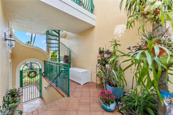 Courtyard 3