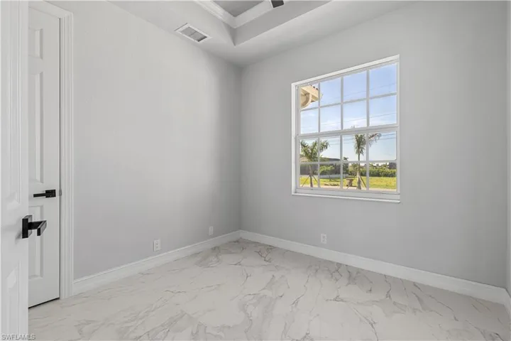 Den / 4th Bedroom