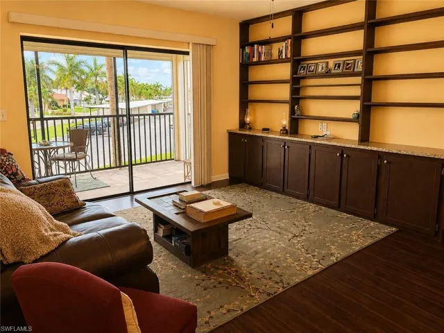 11060 Caravel Cir 201, Fort Myers, Florida 33908