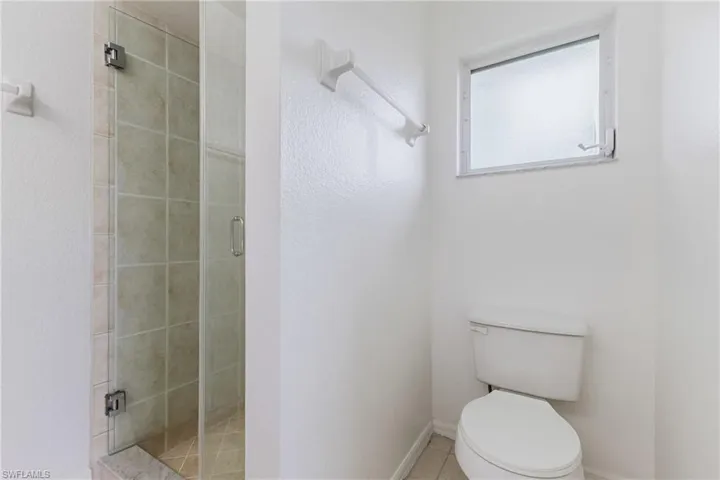 1729 Ne 22nd St, Cape Coral, Florida 33909