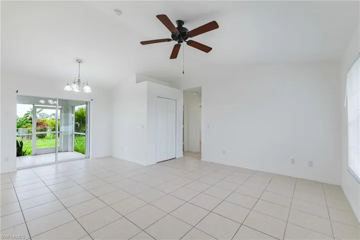 1729 Ne 22nd St, Cape Coral, Florida 33909