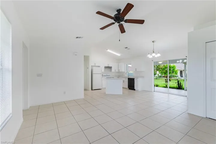 1729 Ne 22nd St, Cape Coral, Florida 33909