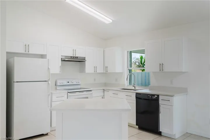 1729 Ne 22nd St, Cape Coral, Florida 33909