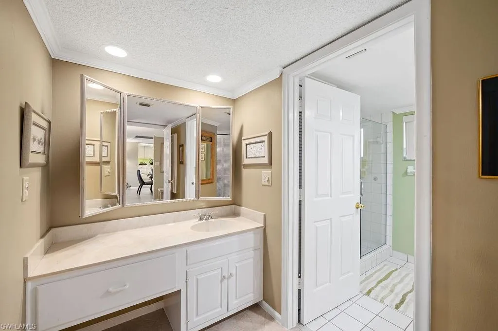 415 Augusta BLVD, Naples, FL 34113,225056553