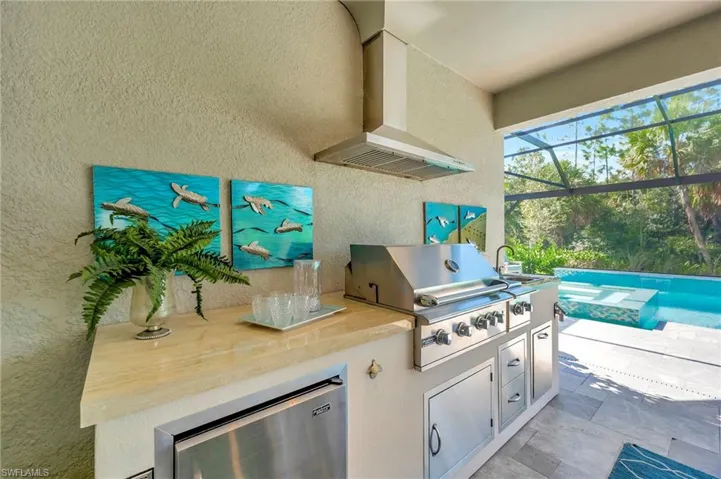 Outdoor Kitchen