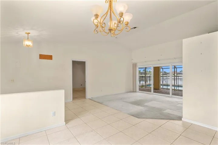 2813 SW 31st  LN, Cape Coral, FL 33914
