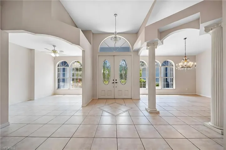 Foyer Entry