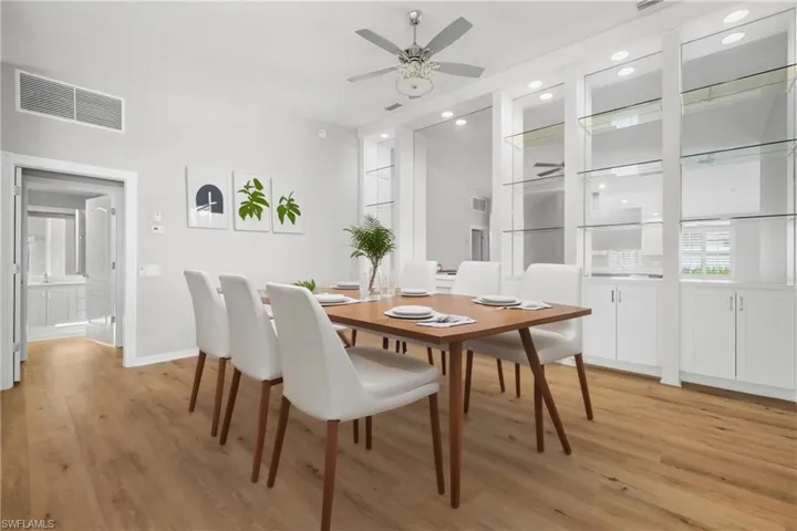 Virtual staging for dining room