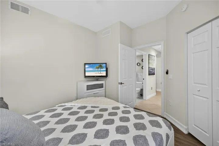 Split floorplan for privacy