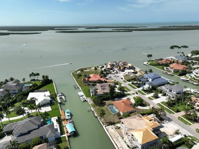961 Scott Dr, Marco Island, Florida 34145