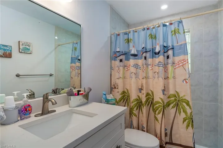 1140  Rainbow  DR, Naples, FL 34104