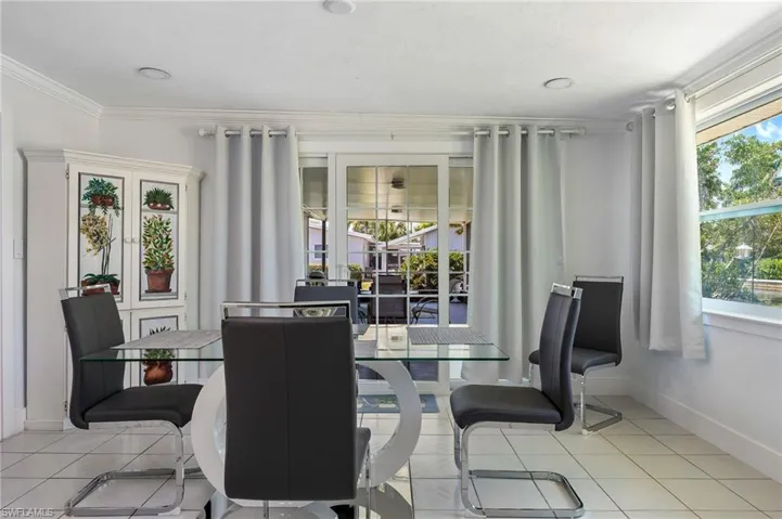 1140  Rainbow  DR, Naples, FL 34104