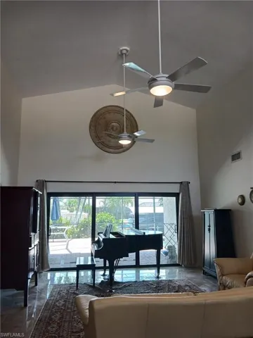 2727 SE 24th  PL, Cape Coral, FL 33904