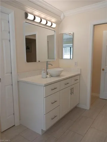 2727 24th Pl, Cape Coral, Florida 33904